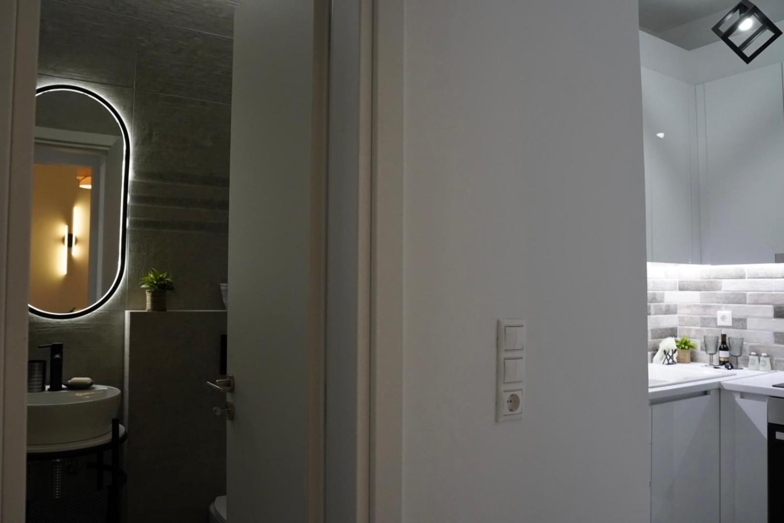 Bright & Cozy Apartment, アテネ エクステリア 写真