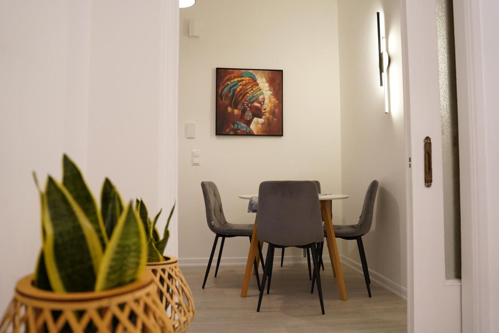 Bright & Cozy Apartment, アテネ エクステリア 写真
